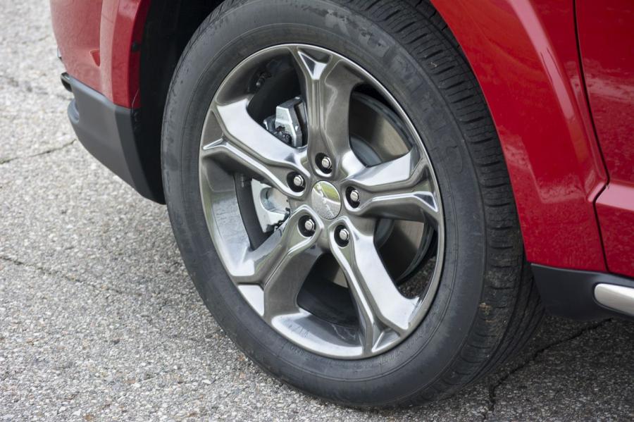 Колеса Dodge Journey Crossroad 2014 года  (фото 57 из 63)